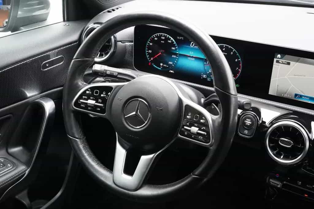 Mercedes-Benz A 180 Progressive LED MBUX Keyless SHZ Tempomat 03/2019-photo-20