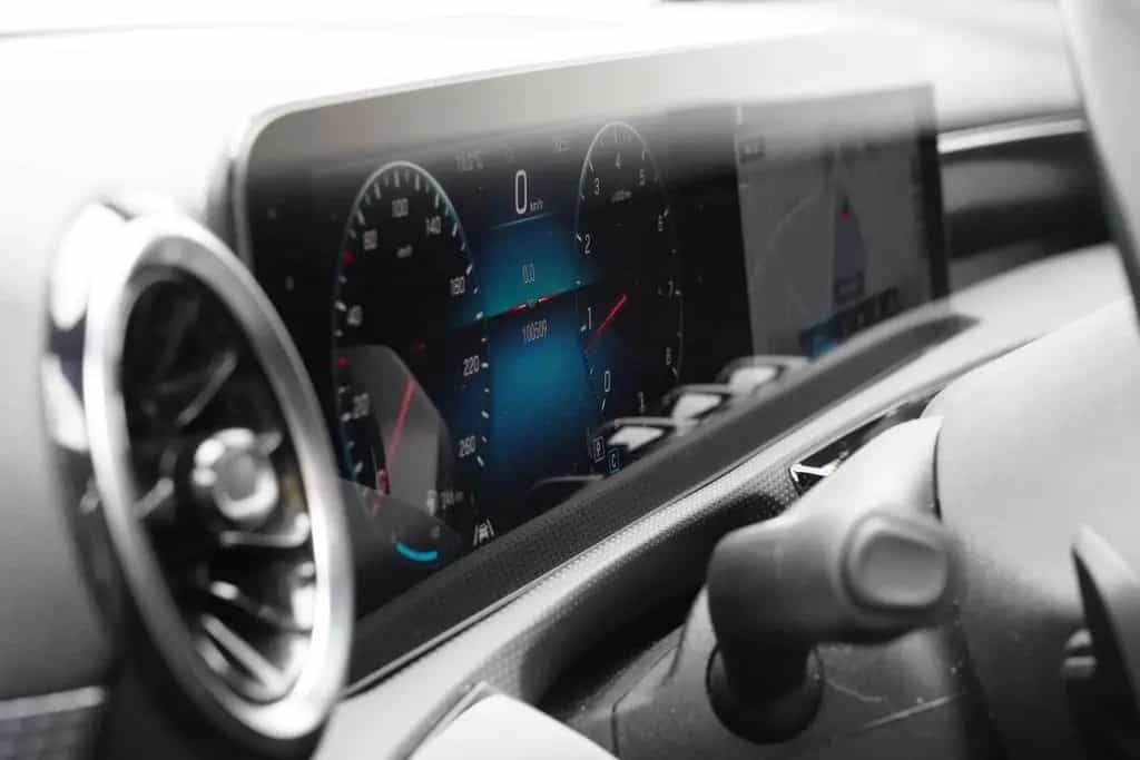 Mercedes-Benz A 180 Progressive LED MBUX Keyless SHZ Tempomat 03/2019-photo-21