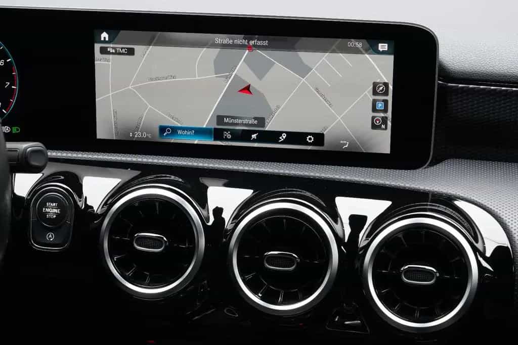 Mercedes-Benz A 180 Progressive LED MBUX Keyless SHZ Tempomat 03/2019-photo-27