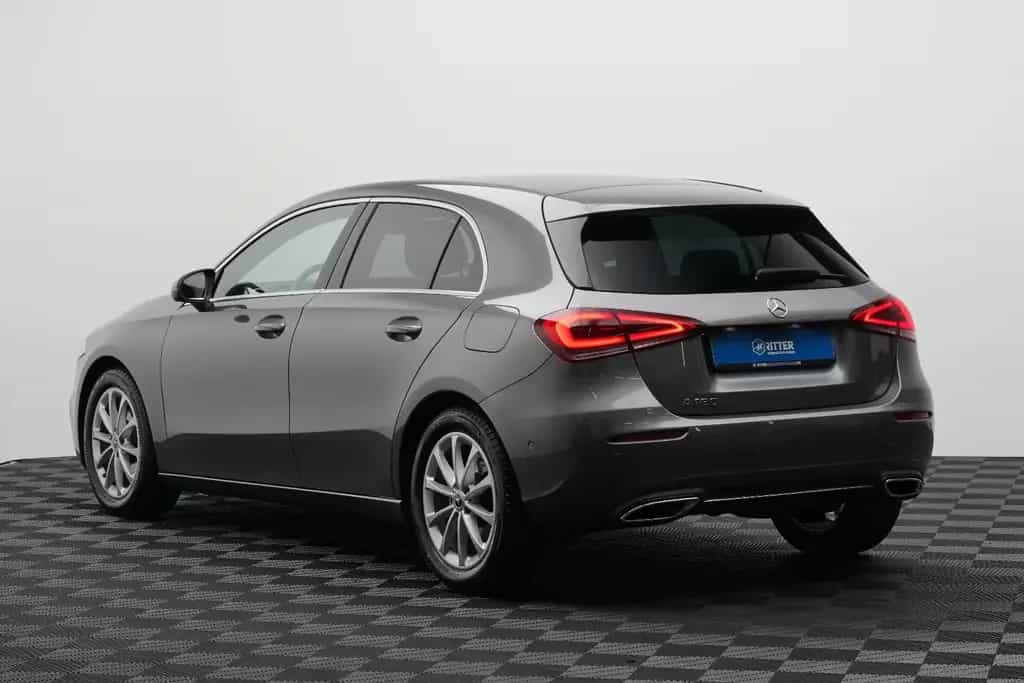 Mercedes-Benz A 180 Progressive LED MBUX Keyless SHZ Tempomat 03/2019-photo-3