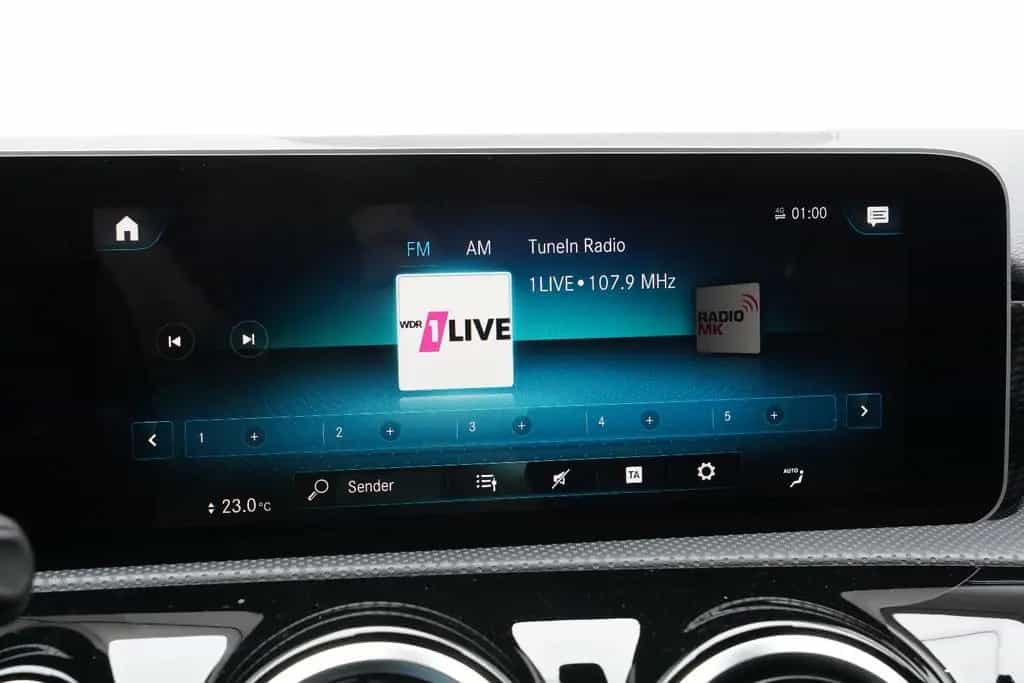 Mercedes-Benz A 180 Progressive LED MBUX Keyless SHZ Tempomat 03/2019-photo-33