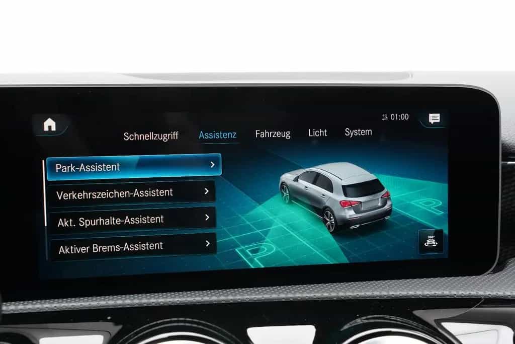 Mercedes-Benz A 180 Progressive LED MBUX Keyless SHZ Tempomat 03/2019-photo-35