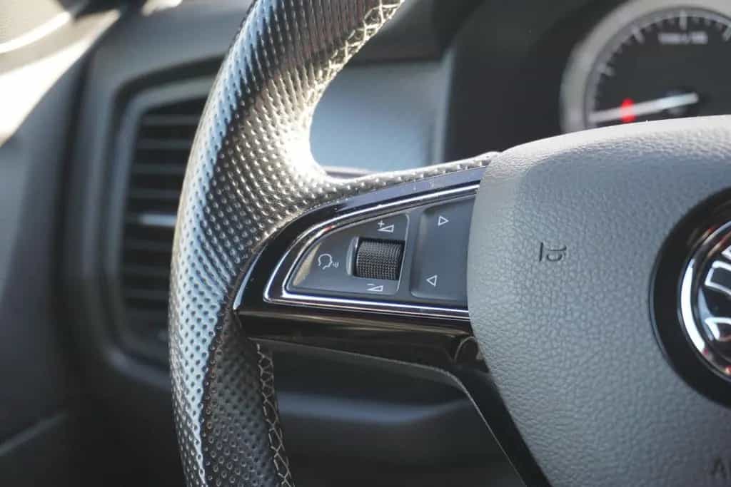 Skoda Kodiaq 1.5 TSI Sportline LED Navi 4x Sitzheizung 01/2020-photo-16
