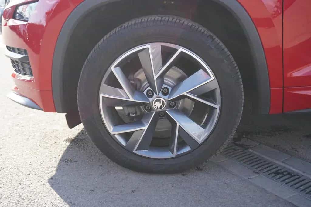 Skoda Kodiaq 1.5 TSI Sportline LED Navi 4x Sitzheizung 01/2020-photo-35