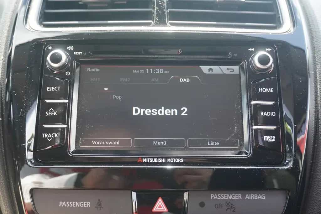 Mitsubishi ASX 1.6 Navi Kamera Sitzheizung DAB Bluetooth 06/2018-photo-9