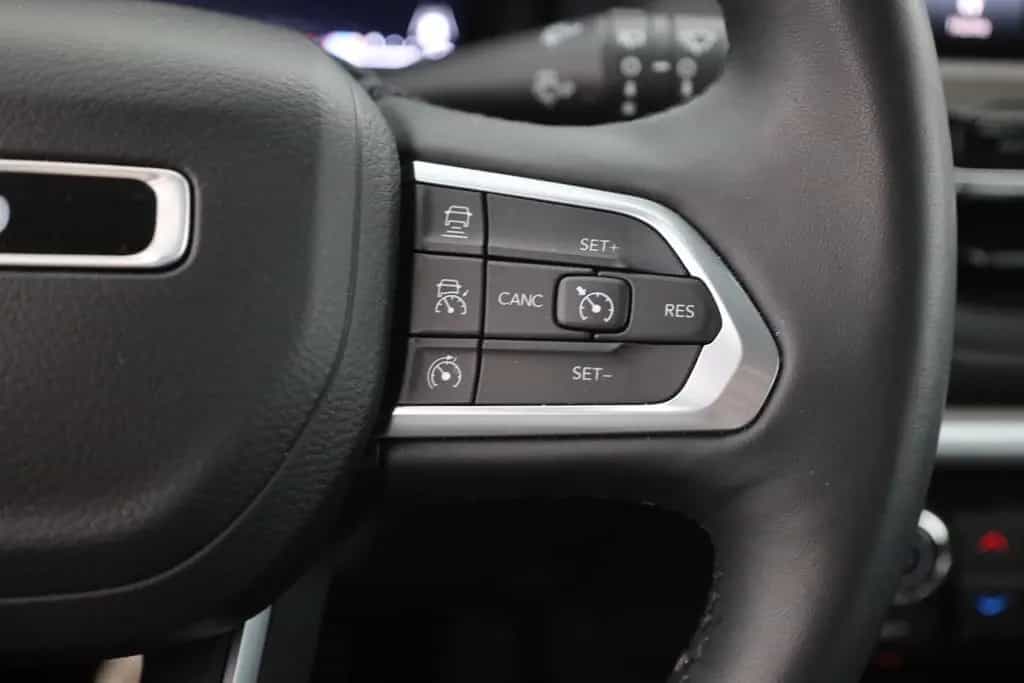Jeep Compass 1.3 Limited 360° Totwinkel LED Teilleder 07/2021-photo-16
