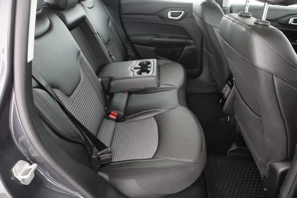 Jeep Compass 1.3 Limited 360° Totwinkel LED Teilleder 07/2021-photo-24