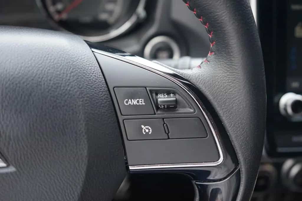 Mitsubishi ASX 2.0 MIVEC 2WD LED Totwinkel Navi Alcantara 10/2019-photo-24