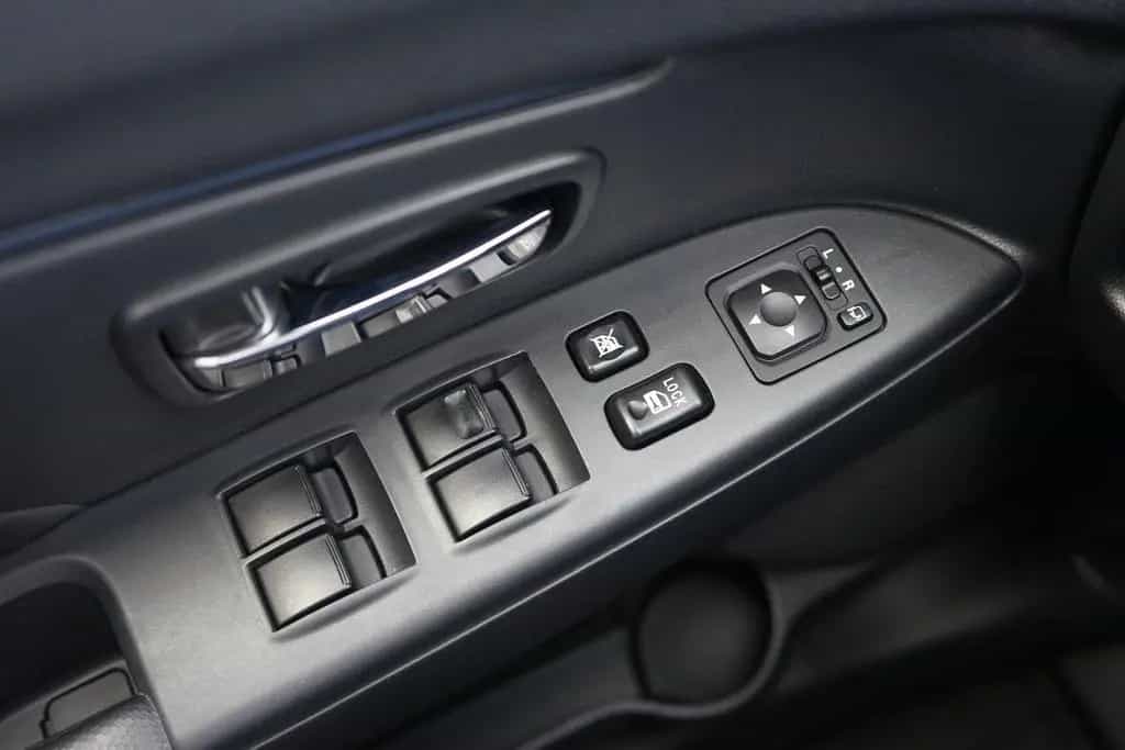 Mitsubishi ASX 2.0 MIVEC 2WD LED Totwinkel Navi Alcantara 10/2019-photo-29