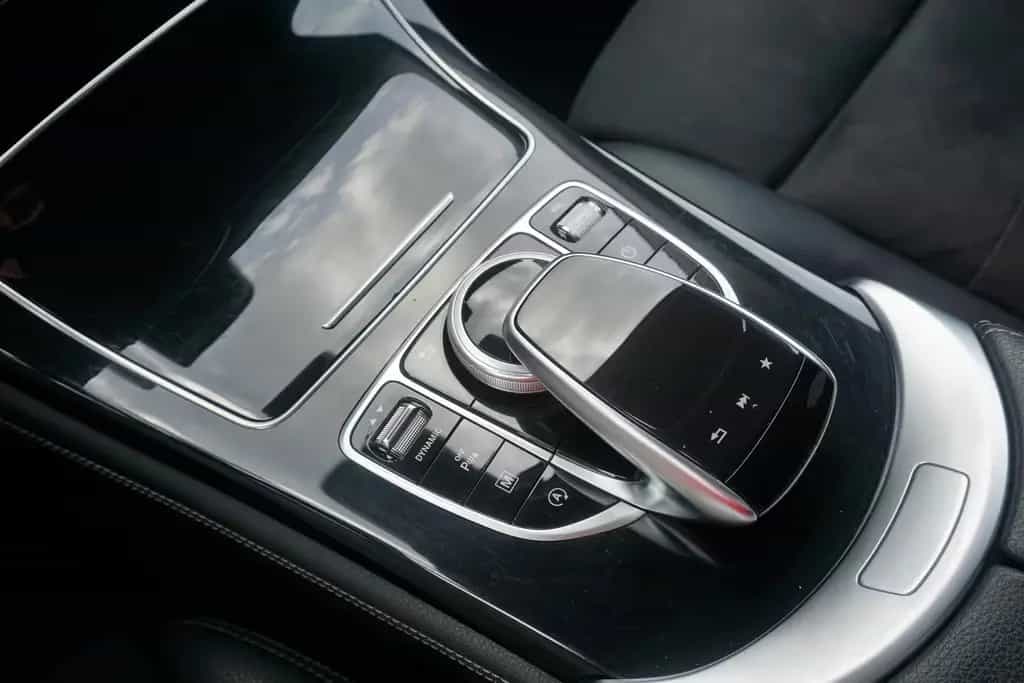 Mercedes-Benz GLC 200 GLC 220 d AMG Line 4Matic LED Navi Leder Kamera 05/2018-photo-24