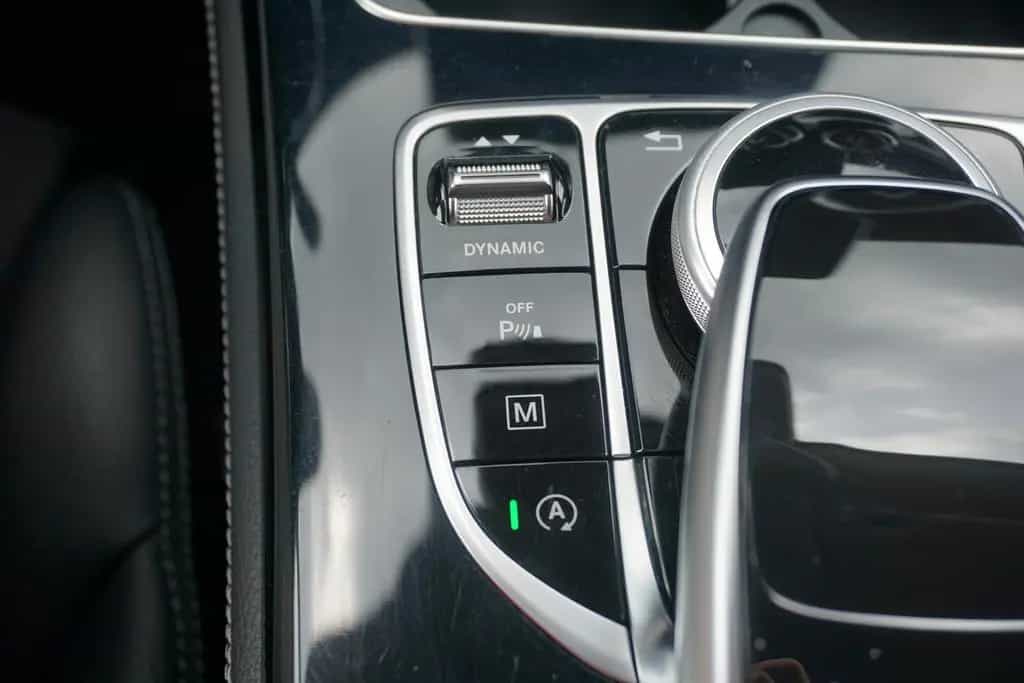 Mercedes-Benz GLC 200 GLC 220 d AMG Line 4Matic LED Navi Leder Kamera 05/2018-photo-25