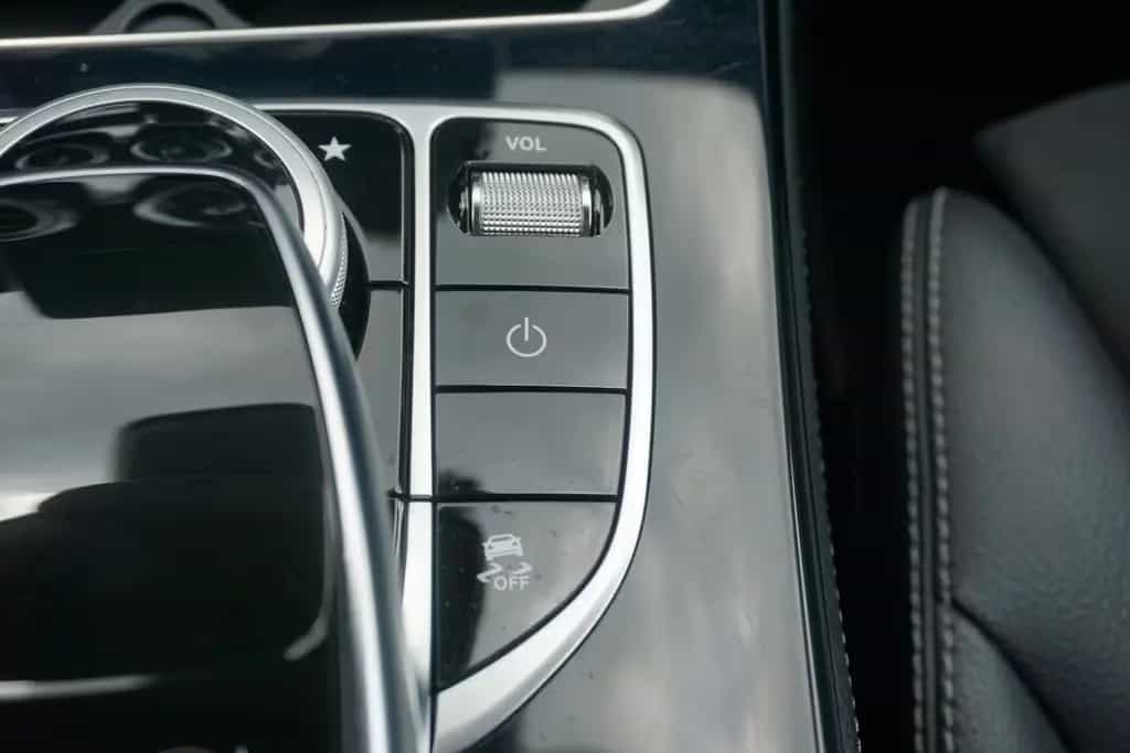 Mercedes-Benz GLC 200 GLC 220 d AMG Line 4Matic LED Navi Leder Kamera 05/2018-photo-26