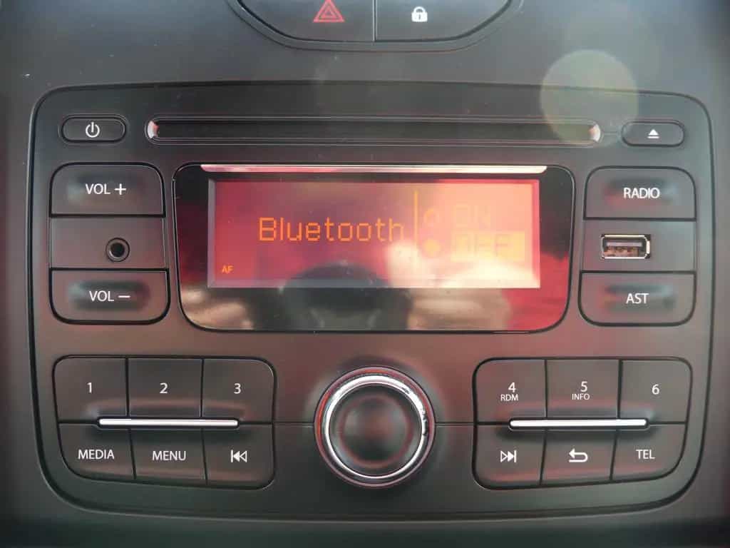 Dacia Duster 1.2 Laureate 4x2 Klima Tempomat USB AUX 09/2017-photo-11