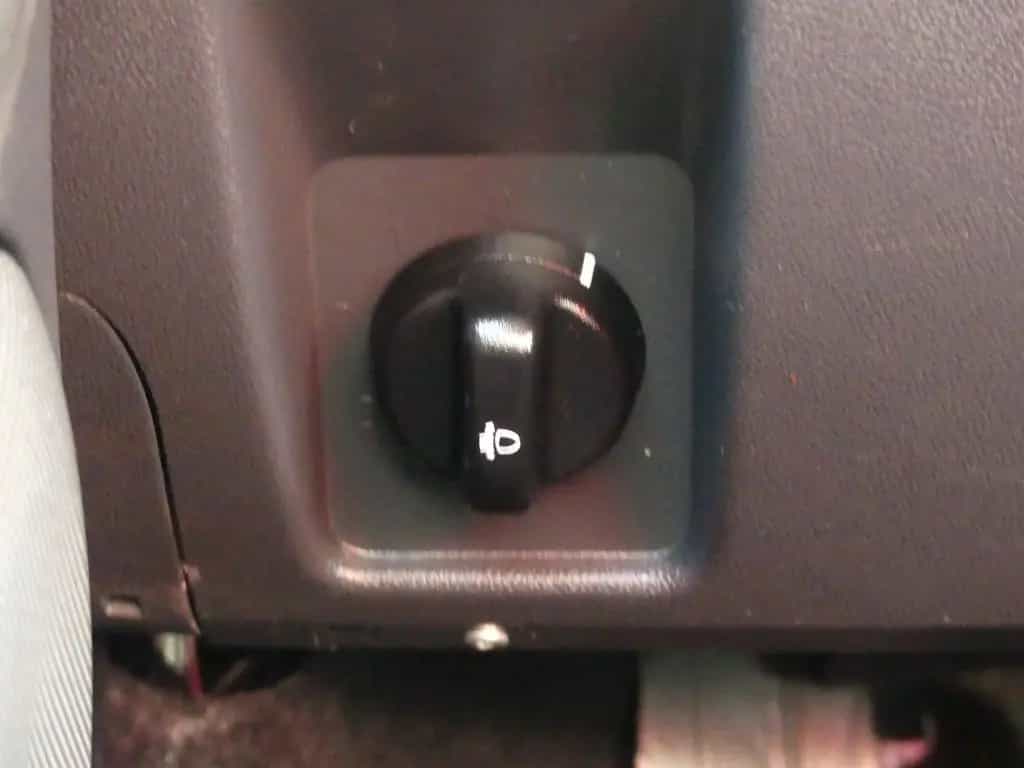 Dacia Duster 1.2 Laureate 4x2 Klima Tempomat USB AUX 09/2017-photo-23