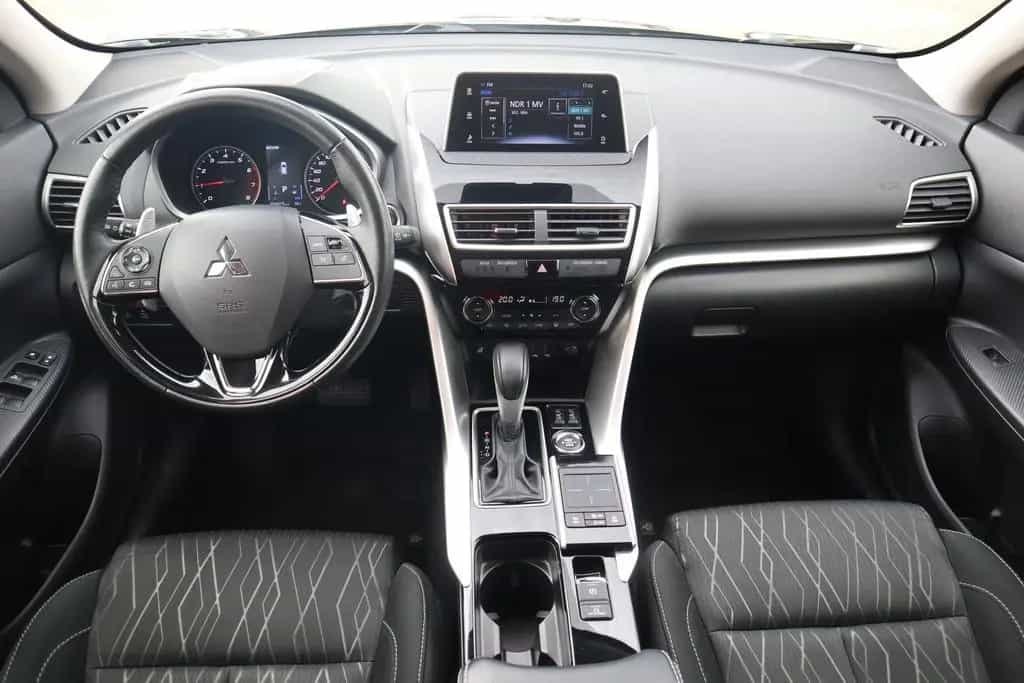 Mitsubishi Eclipse Cross 1.5 T-MIVEC 360° Head-Up AHK AWD 03/2018-photo-10