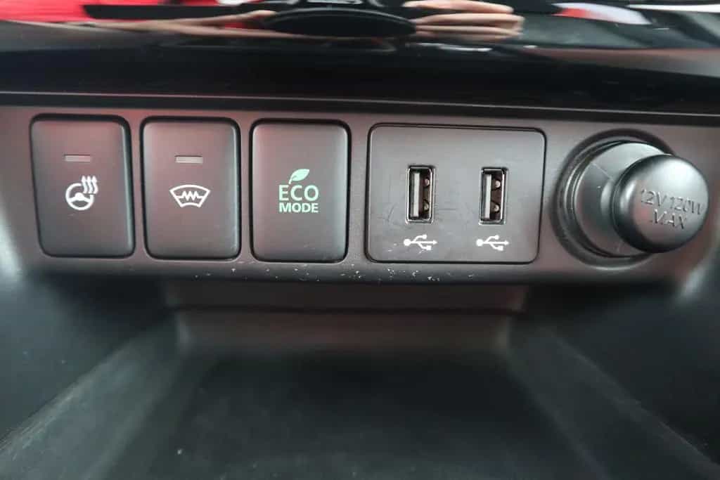 Mitsubishi Eclipse Cross 1.5 T-MIVEC 360° Head-Up AHK AWD 03/2018-photo-25