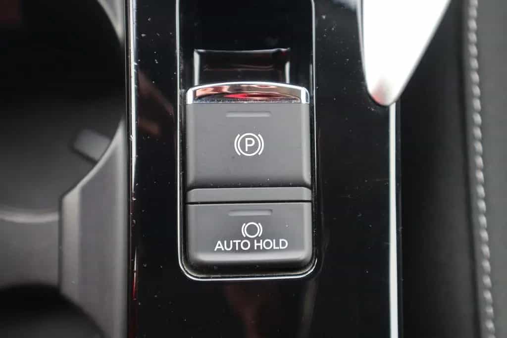 Mitsubishi Eclipse Cross 1.5 T-MIVEC 360° Head-Up AHK AWD 03/2018-photo-29