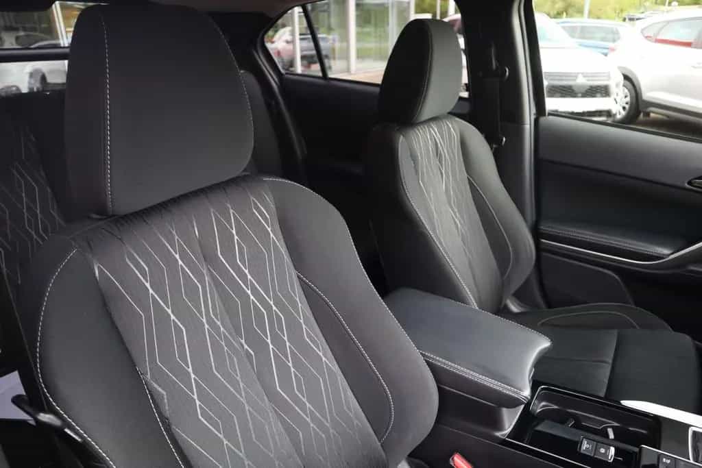 Mitsubishi Eclipse Cross 1.5 T-MIVEC 360° Head-Up AHK AWD 03/2018-photo-31