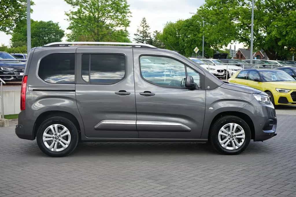 Toyota Proace (Verso) Proace City Verso 1.2 L1 Team D 04/2020-photo-4