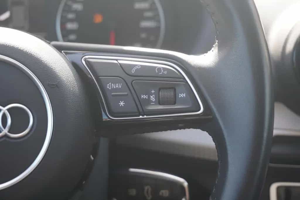 Audi Q2 1.4 TFSI LED Navi Sitzheizung AHK Kamera PDC 07/2018-photo-19