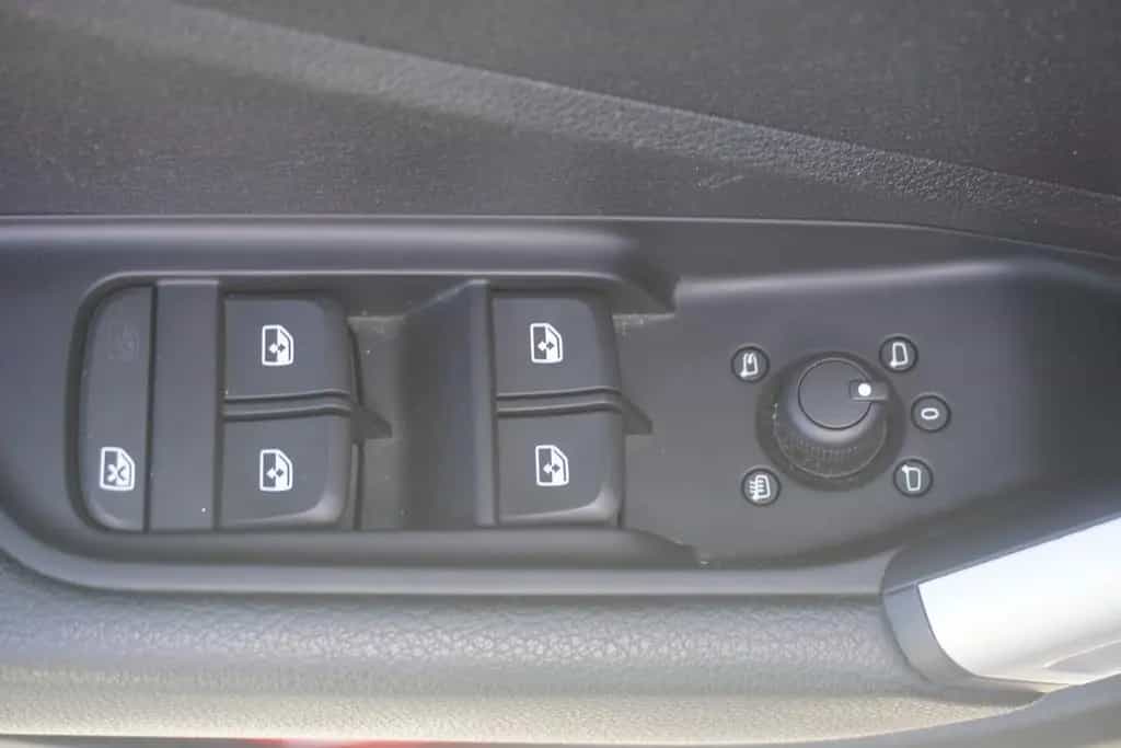 Audi Q2 1.4 TFSI LED Navi Sitzheizung AHK Kamera PDC 07/2018-photo-20