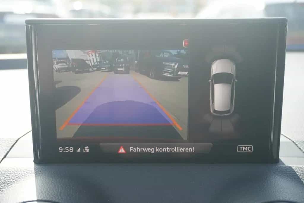 Audi Q2 1.4 TFSI LED Navi Sitzheizung AHK Kamera PDC 07/2018-photo-25
