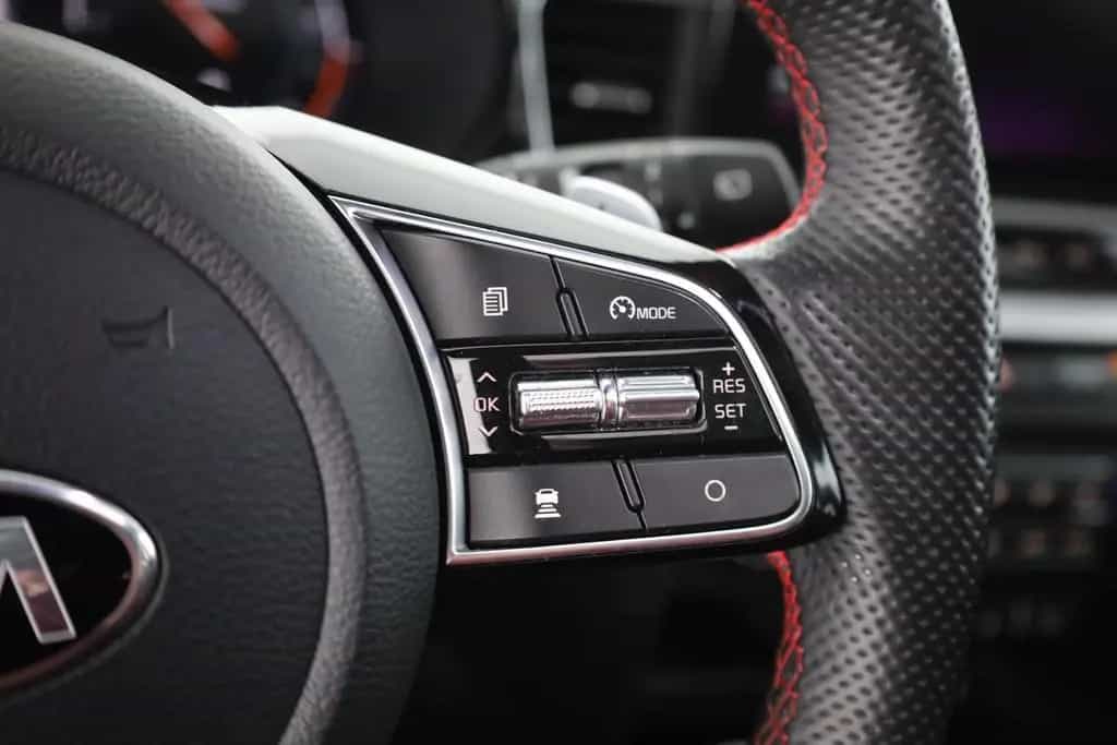 Kia pro cee'd / ProCeed ProCeed 1.6 T-GDI GT LED Panorama Navi ACC PDC 12/2020-photo-17