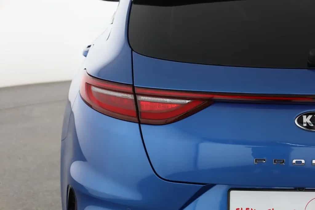 Kia pro cee'd / ProCeed ProCeed 1.6 T-GDI GT LED Panorama Navi ACC PDC 12/2020-photo-32