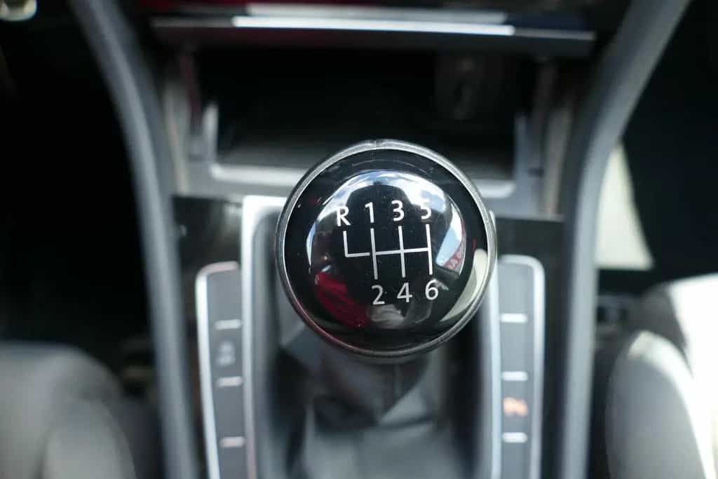 Volkswagen Golf VII 1.4 TSI Highline R-Line LED App Connect 12/2017-photo-19
