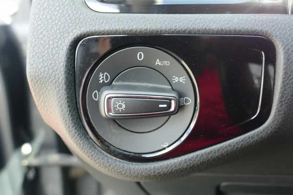 Volkswagen Golf VII 1.4 TSI Highline R-Line LED App Connect 12/2017-photo-20