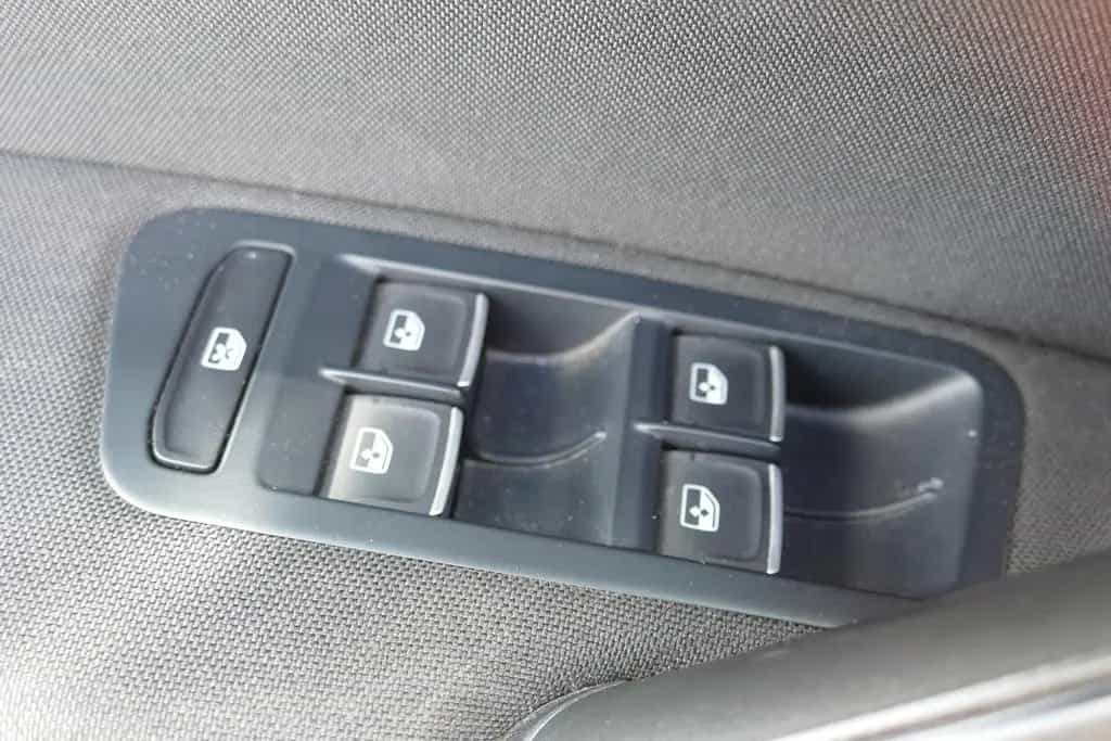 Volkswagen Golf VII 1.4 TSI Highline R-Line LED App Connect 12/2017-photo-21