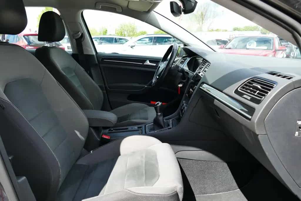 Volkswagen Golf VII 1.4 TSI Highline R-Line LED App Connect 12/2017-photo-24