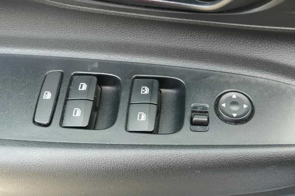 Hyundai i20 1.0 T-GDI Trend 10/2020-photo-18