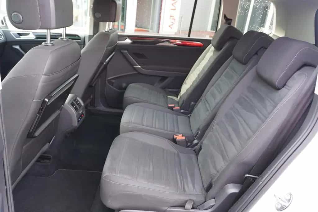 Volkswagen Touran 1.8 Highline Totwinkel ACC AHK Spurhalte 01/2017-photo-12