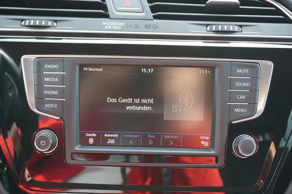 Volkswagen Touran 1.8 Highline Totwinkel ACC AHK Spurhalte 01/2017-photo-30