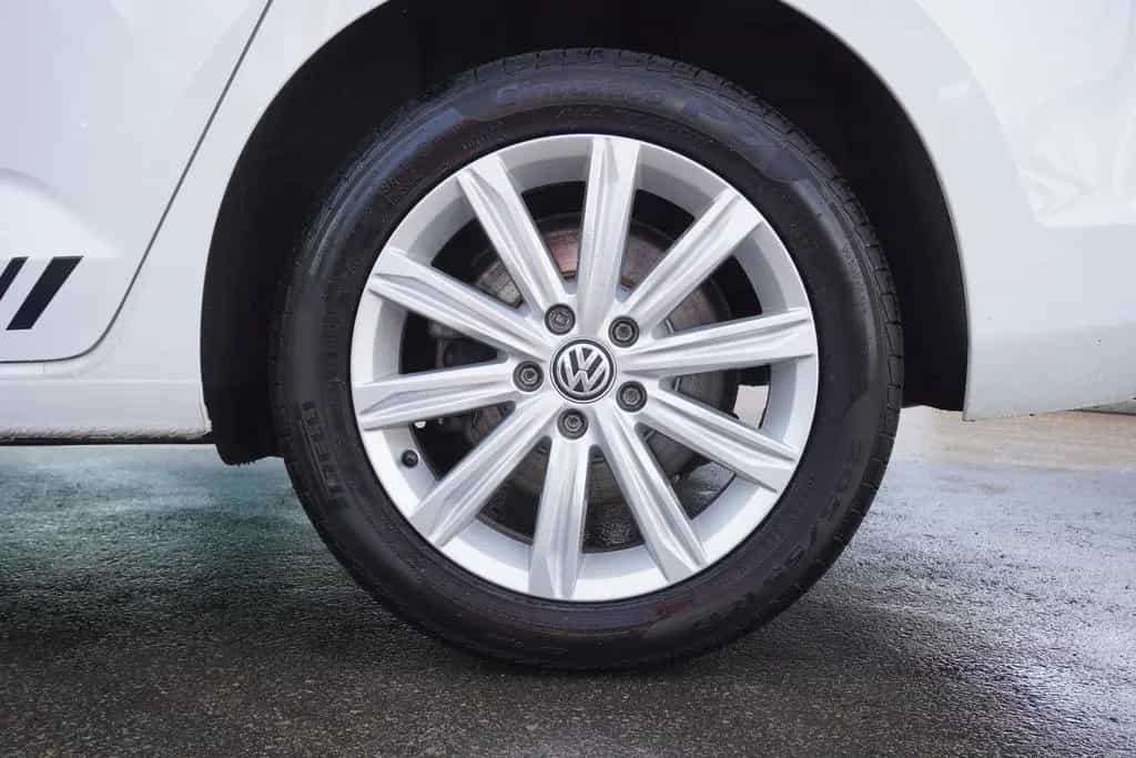 Volkswagen Touran 1.8 Highline Totwinkel ACC AHK Spurhalte 01/2017-photo-34
