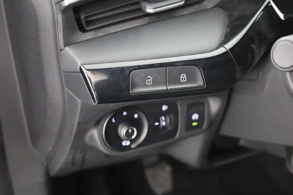 MG MG3 1.5 Comfort LED Navi Kamera 03/2025-photo-15