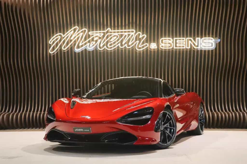 McLaren 720S Performance - Carbon Pack 1,2,3 - Lift -B&W 10/2017-photo-0