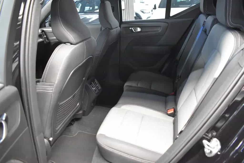 Volvo XC40 Momentum Pro*LED*SHZ*DIGITAL*PDC*ALU* 03/2022-photo-10