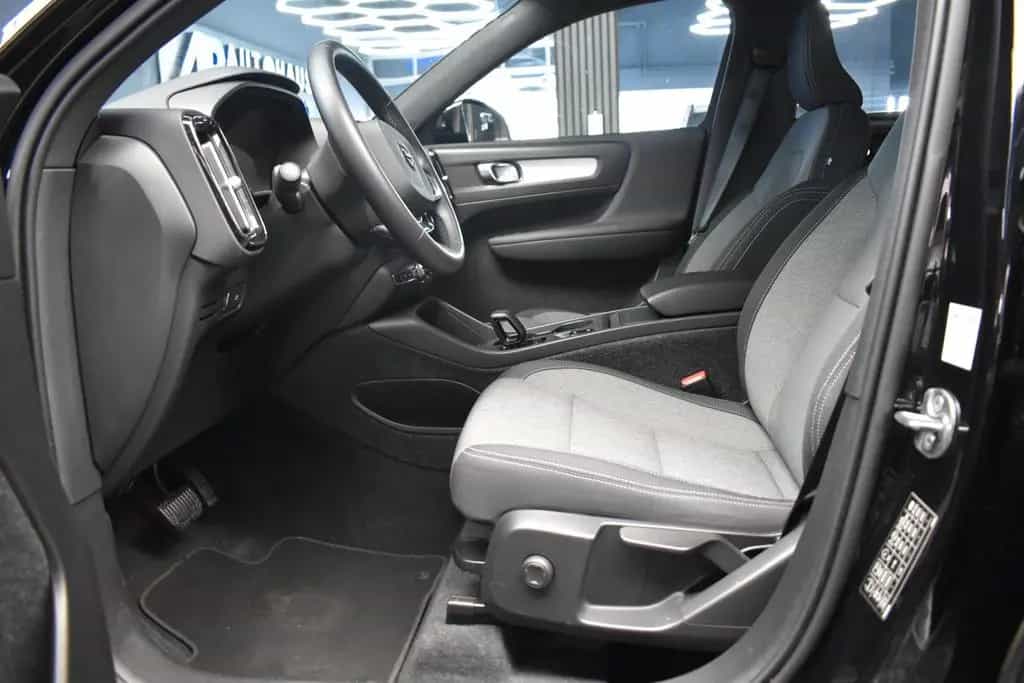 Volvo XC40 Momentum Pro*LED*SHZ*DIGITAL*PDC*ALU* 03/2022-photo-11