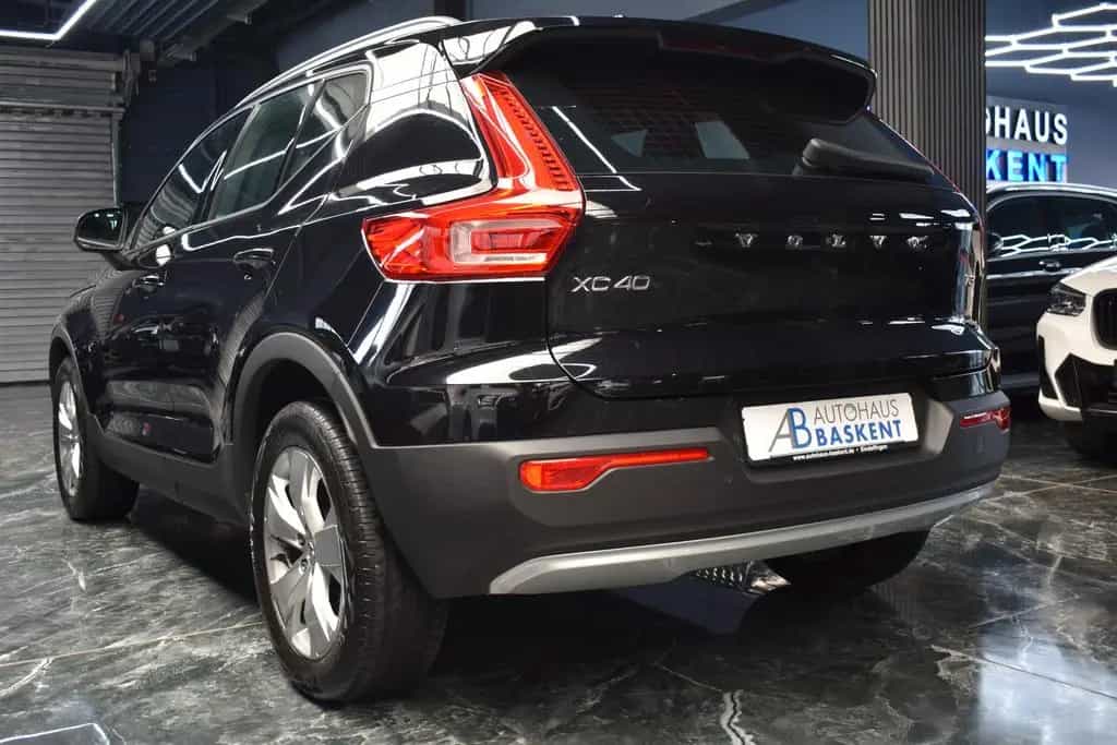 Volvo XC40 Momentum Pro*LED*SHZ*DIGITAL*PDC*ALU* 03/2022-photo-16