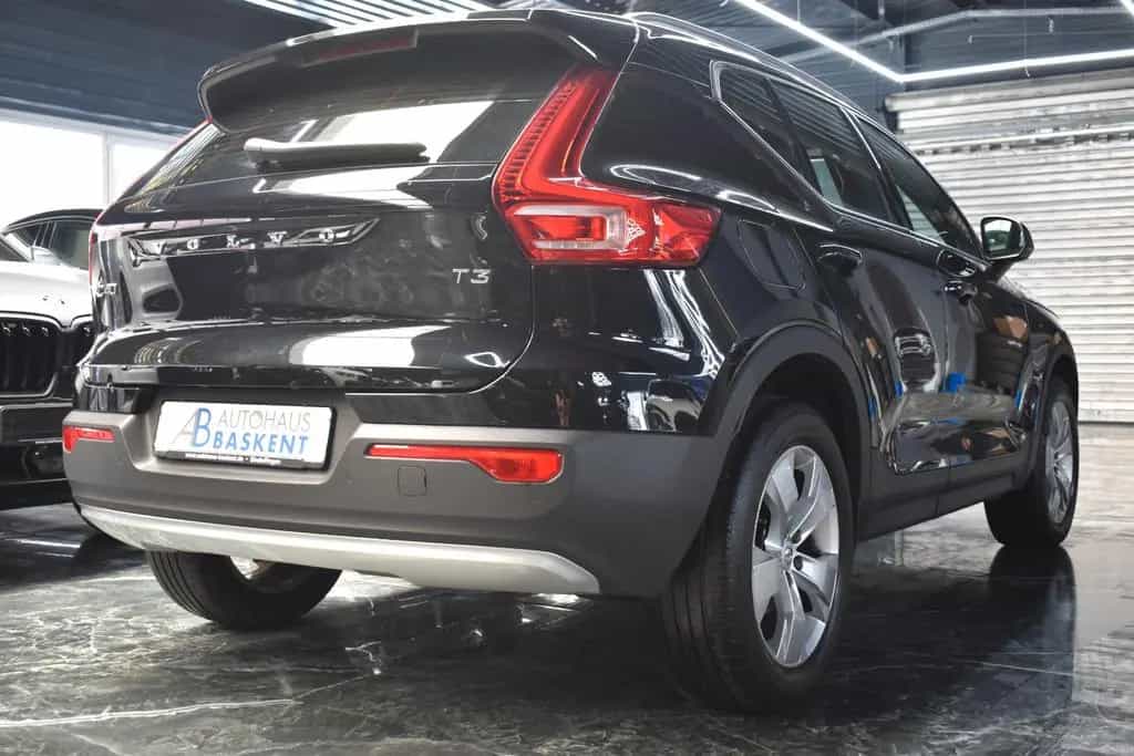 Volvo XC40 Momentum Pro*LED*SHZ*DIGITAL*PDC*ALU* 03/2022-photo-3
