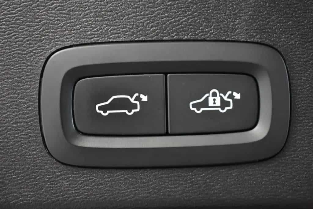 Volvo XC40 Momentum Pro*LED*SHZ*DIGITAL*PDC*ALU* 03/2022-photo-9