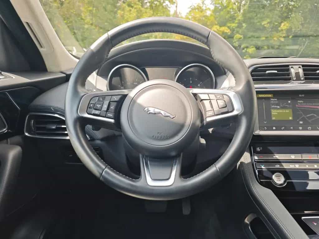 Jaguar F-Pace PRESTIGE AWD*VOLL-LED*LEDER*SHZ *KAMERA* 09/2020-photo-17