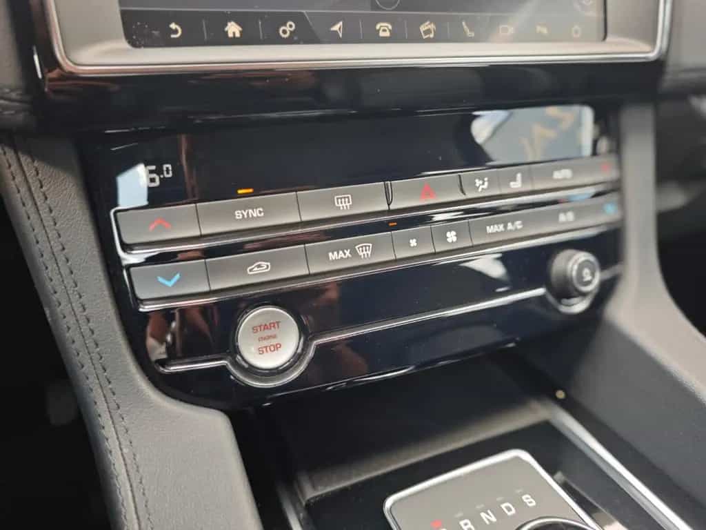 Jaguar F-Pace PRESTIGE AWD*VOLL-LED*LEDER*SHZ *KAMERA* 09/2020-photo-22