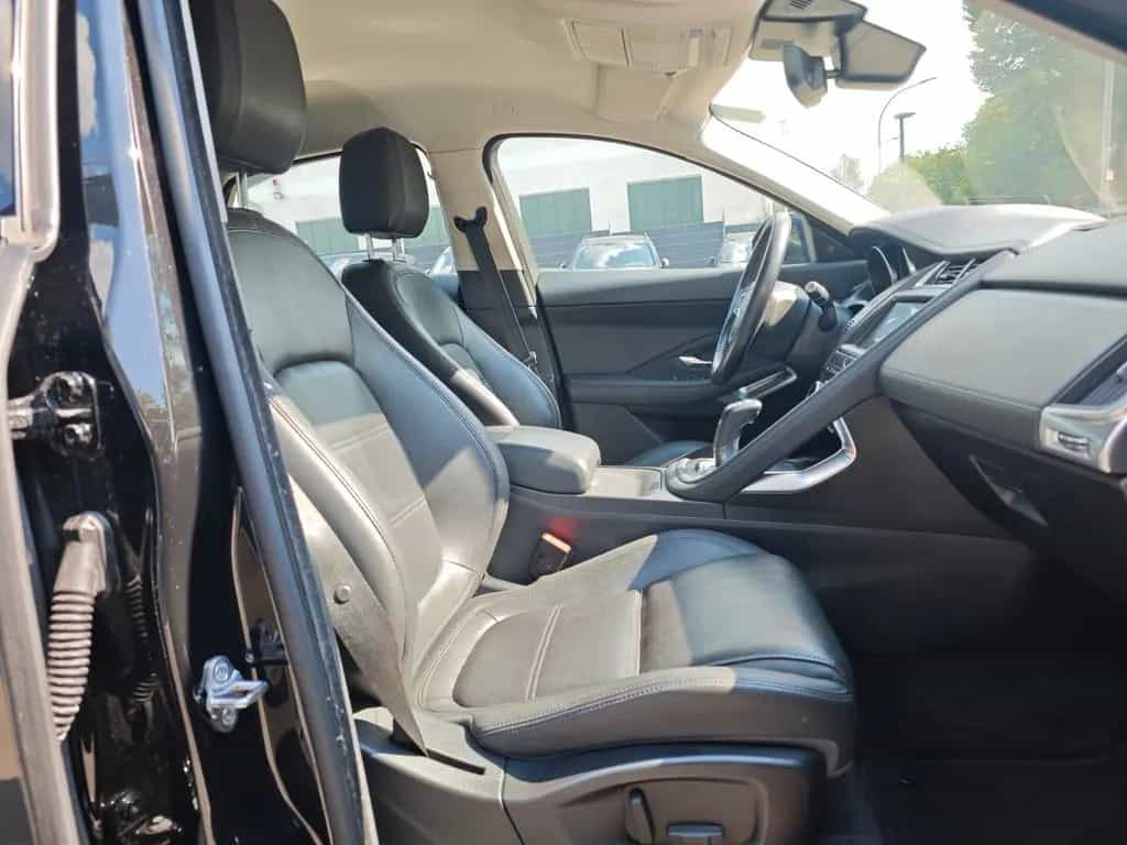Jaguar E-Pace AWD*NAVI*KAMERA*SITZHEIZUNG*VOLL-LED* 03/2019-photo-13
