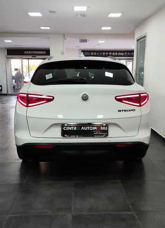 Alfa Romeo Stelvio 2.2 Turbodiesel 190 CV AT8 Su 05/2019-photo-6