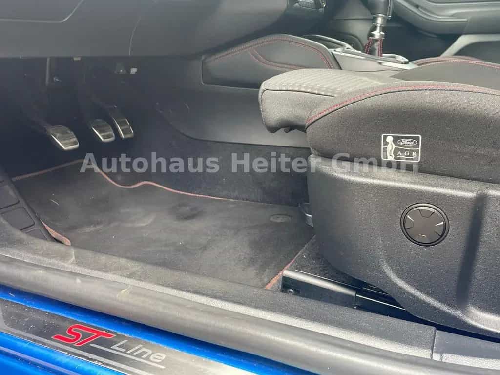 Ford Focus ST-Line X / 155PS+ACC+B&O+e.Klappe 05/2021-photo-17