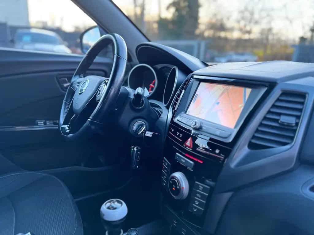 Ssangyong XLV Crystal 1.6 DI*NAVI*R-KAMERA*18 ZOLL*EURO 6* 10/2016-photo-17