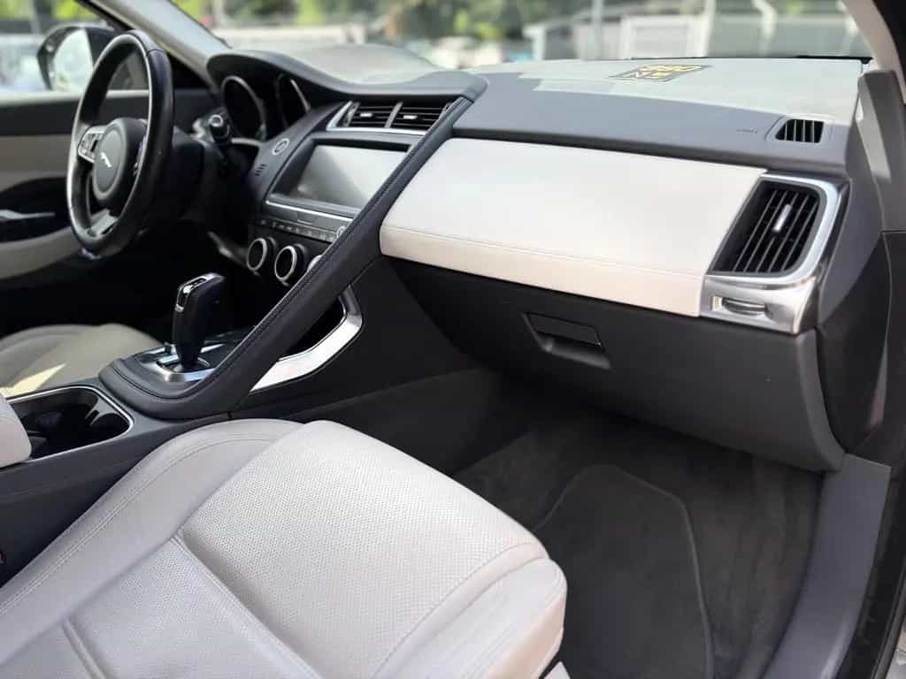 Jaguar E-Pace S AWD*LEDER*NAVI*LED*R-KAMERA*TOP* 06/2018-photo-14